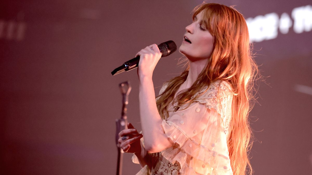Florence + The Machine pospone el resto de su tour Esta sería la razón
