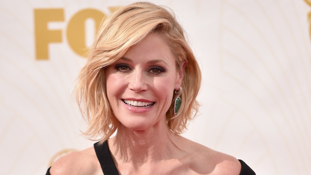 Julie Bowen, de Modern Family, cuenta que estuvo enamorada de una mujer