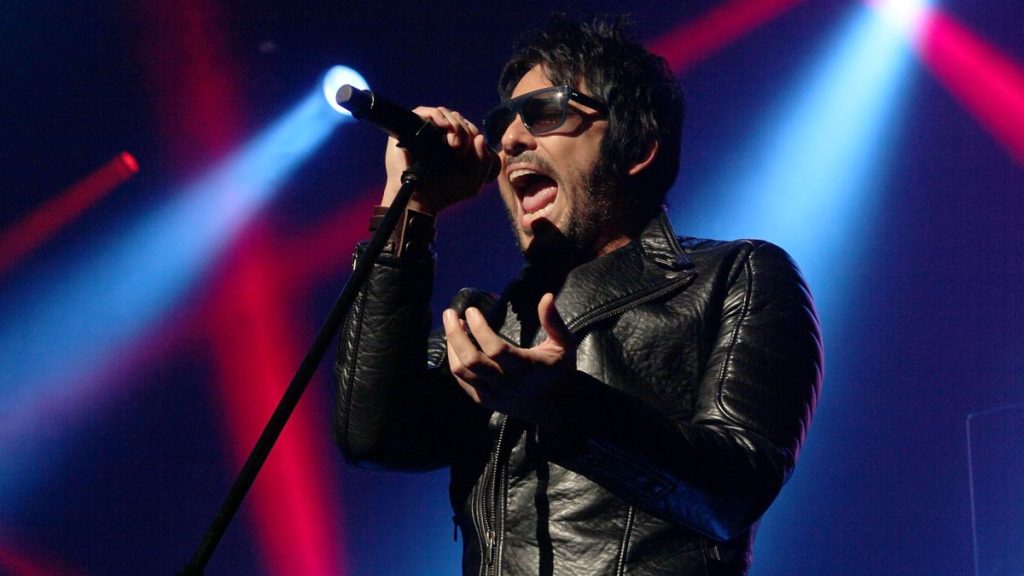 Premios MUSA_ Beto Cuevas Recibe Premio A La Trayectoria