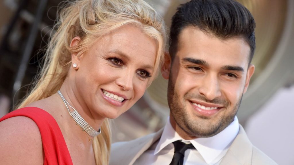 Sam Asghari Niega Controlar Las Redes De Britney Spears