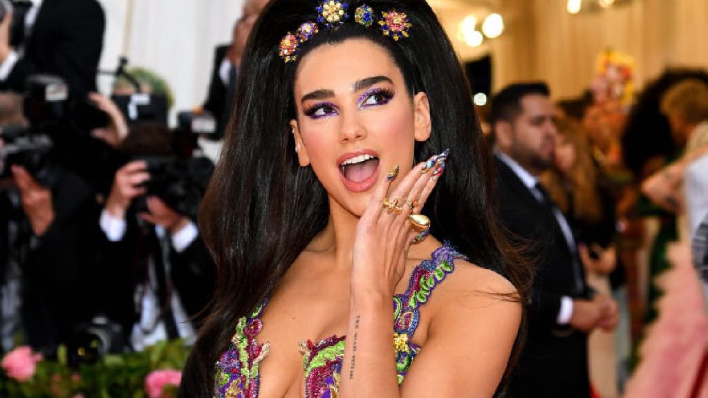 Dua Lipa Será Anfitriona Para Met Gala 2023