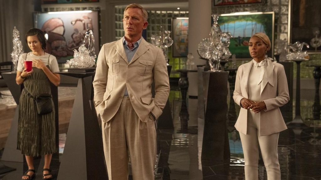 Glass Onion Knives Out Netflix