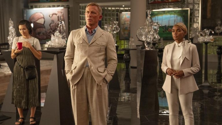 Glass Onion Knives Out Netflix