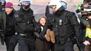 Greta Thunberg Es Arrestada En Protesta Medioambiental En Alemania