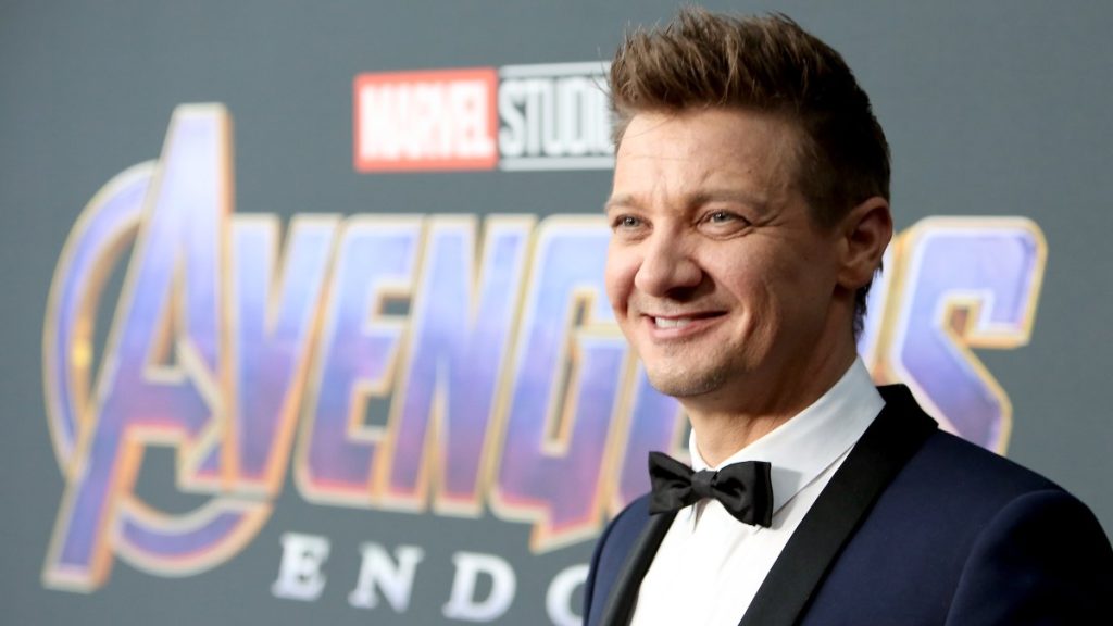 Jermy Renner Se Rompió Mas De 30 Huesos En Accidente