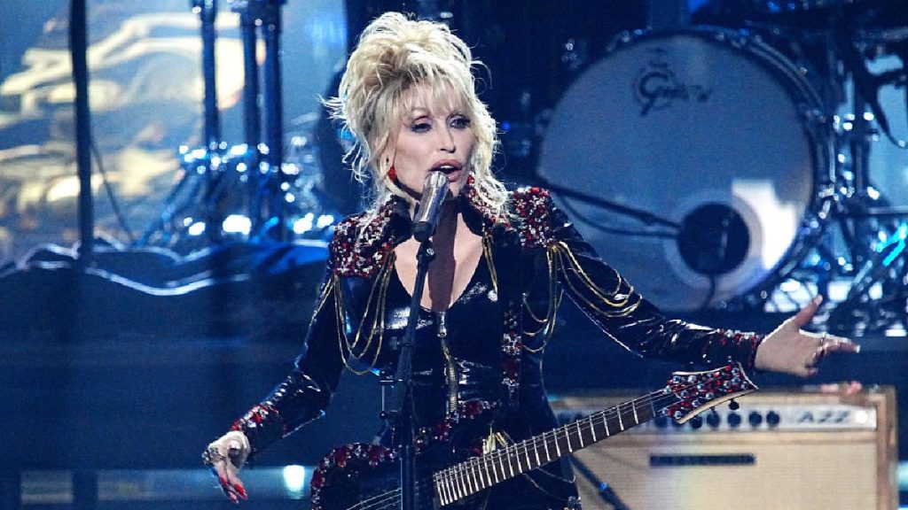 Nuevo álbum De Dolly Parton Incluirá A Paul McCartney, Stevie Nicks Y Otros Iconos De La Música