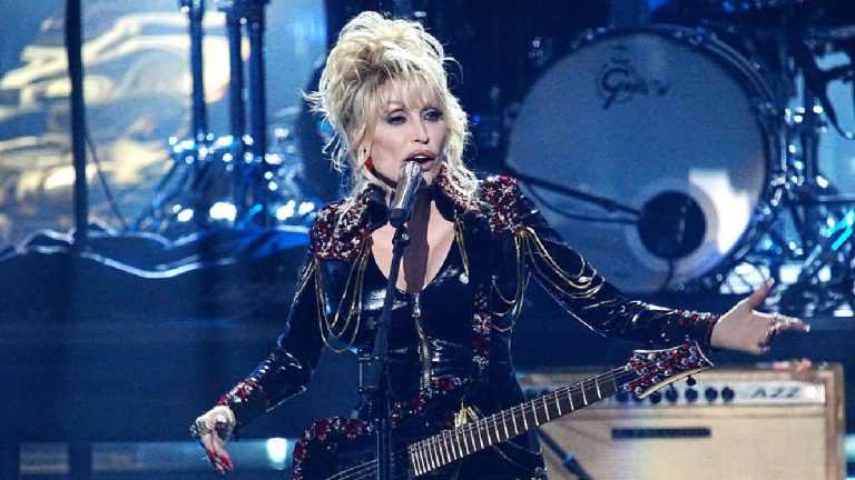 Nuevo álbum De Dolly Parton Incluirá A Paul McCartney, Stevie Nicks Y Otros Iconos De La Música