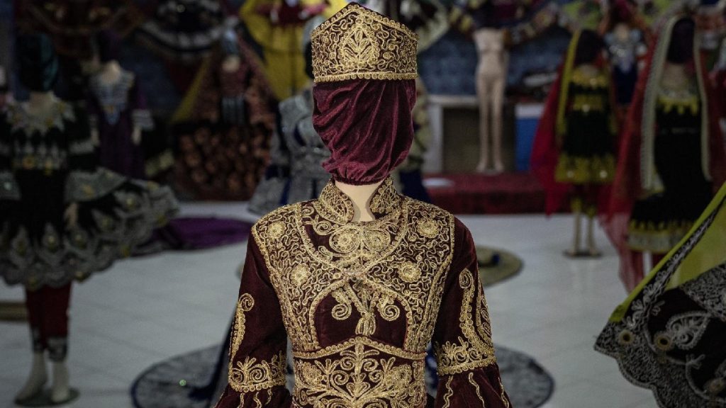 Talibanes Ordenan Decapitar Maniquíes Femeninos