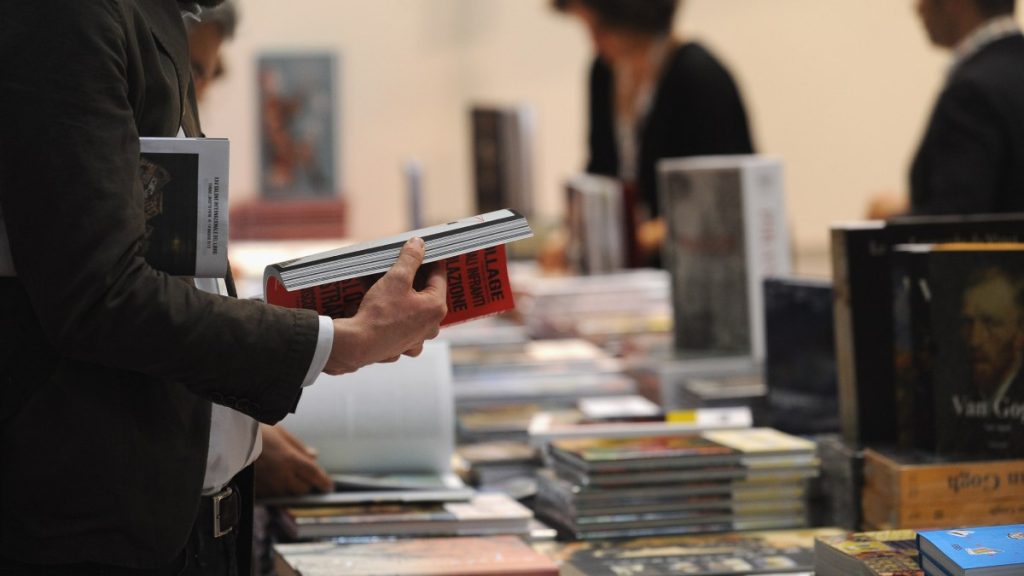 Feria Del Libro Santiago En 100 Palabras