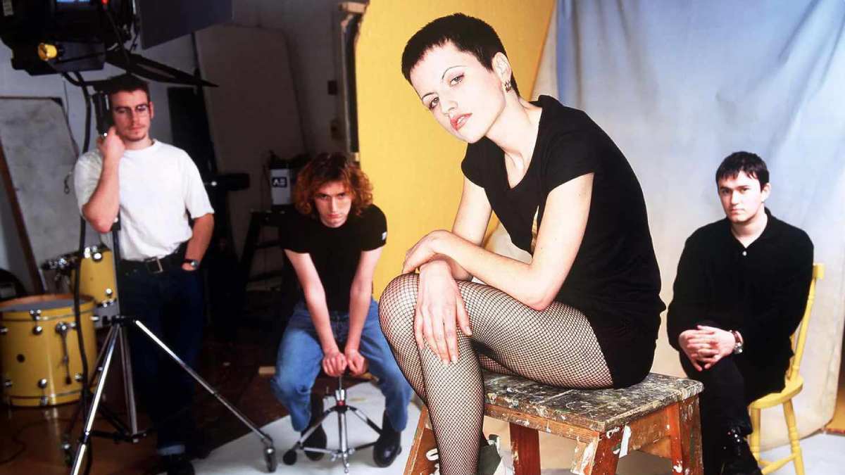 Hace 30 años, The Cranberries hizo su debut con Everybody Else Is Doing