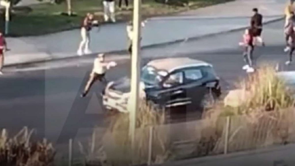 Video__Pelea De Veraneantes Termina Con Disparos De Carabineros En Viña Del Mar