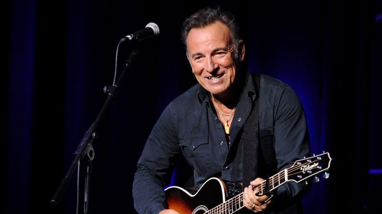 Bruce Springsteen Toca Por Primera Vez If I Was A Priest