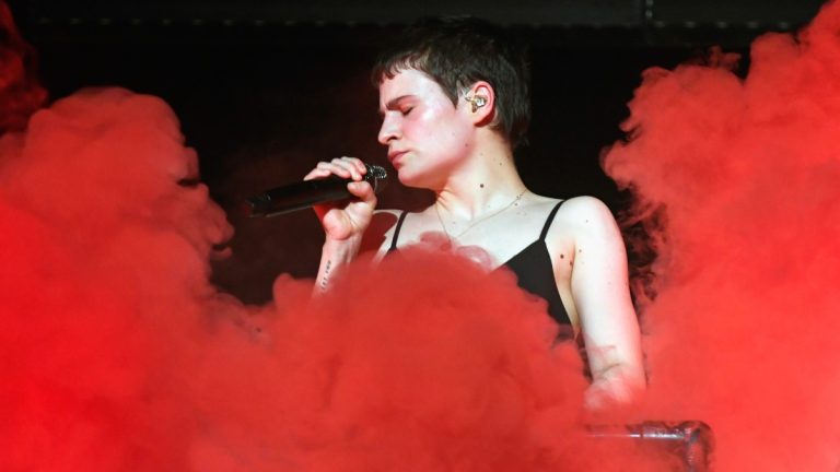 Christine And The Queens Lanzara Colaboracion Con Madonna