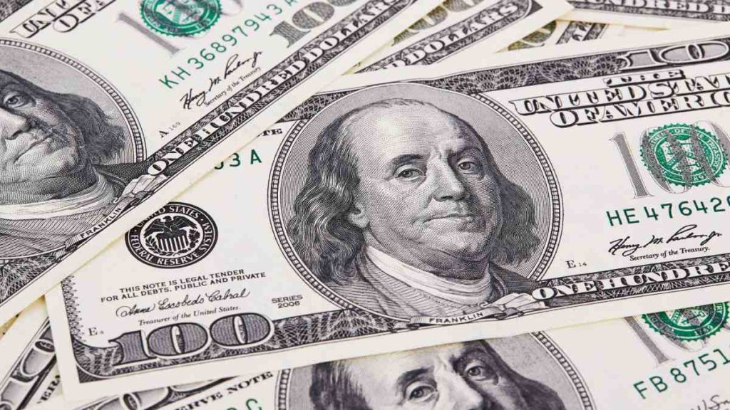 Precio Del Dólar En Chile