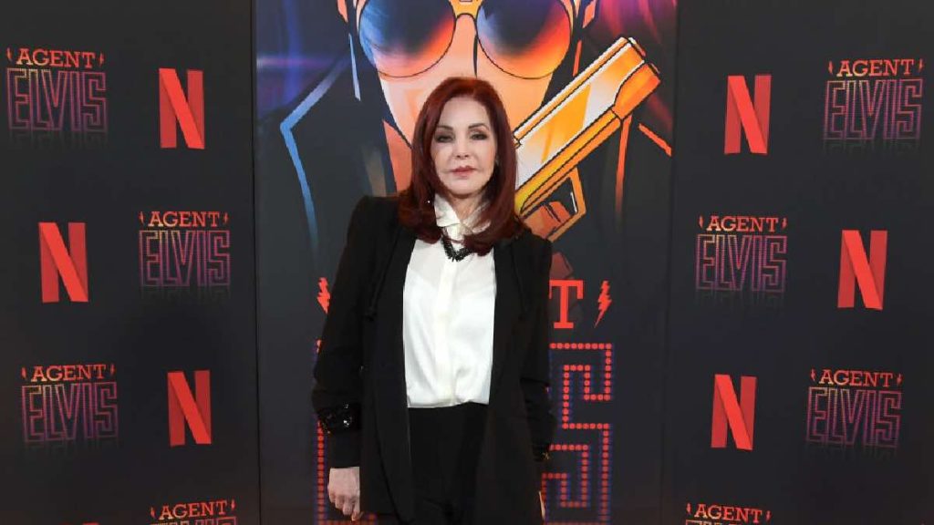 Priscilla Presley Hace Su Primera Aparición Pública Tras La Muerte De Su Hija
