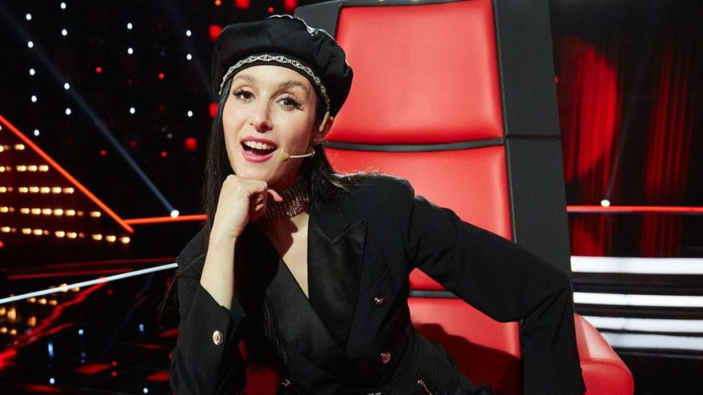 Francisca Valenzuela Y Su Complicacion En El Escenario