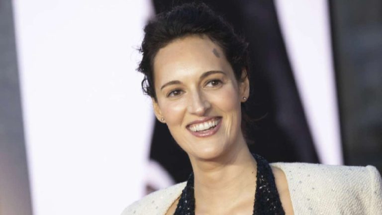 Phoebe Waller Bridge Estaría En Negociaciones Para Dirigir Próxima Película De James Bond