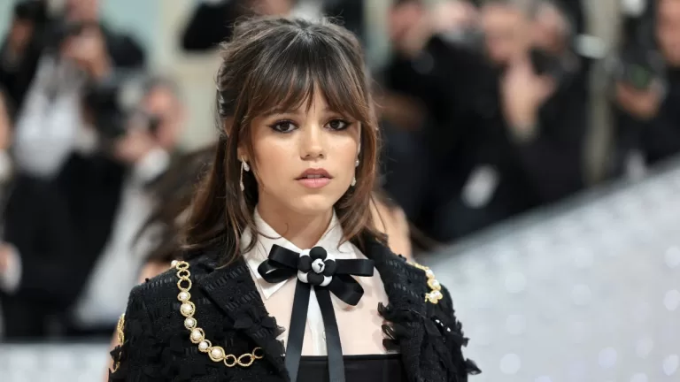 El Fondo De Pantalla De Jenna Ortega Se Hace Viral