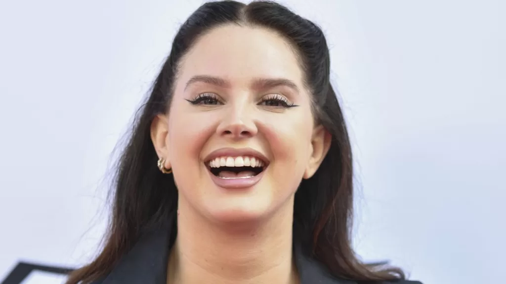 Lana Del Rey Sorprende Con Nueva Cancion De 2014