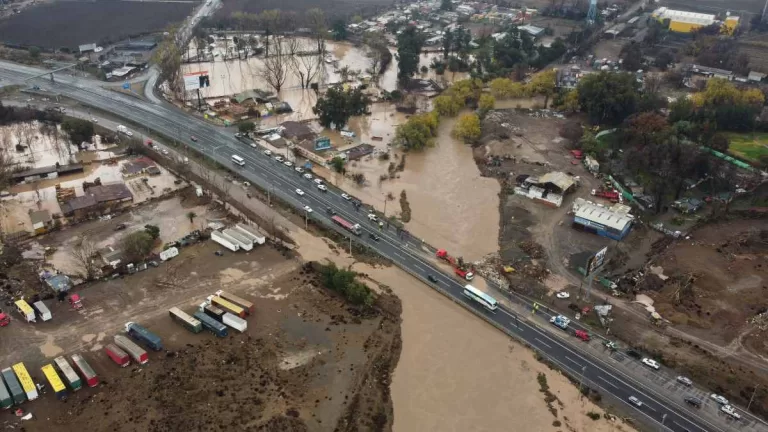 Corte En La Ruta 68 En Santiago