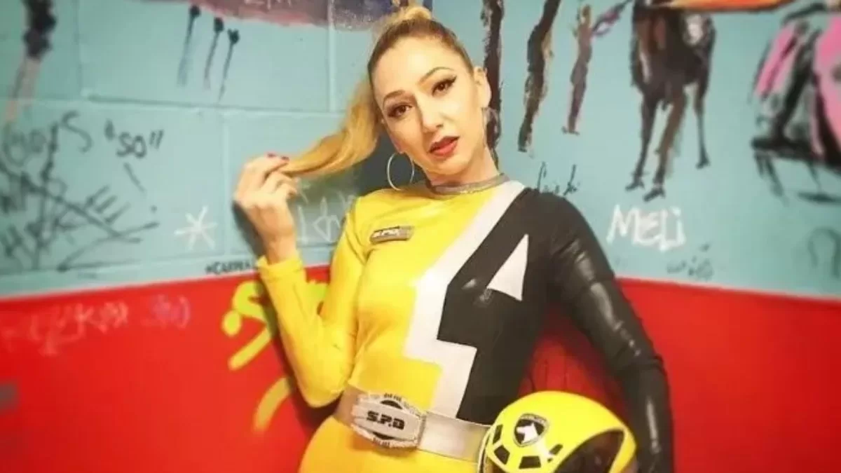 La actriz de "Power Rangers" que triunfa en OnlyFans — Radio Concierto Chile