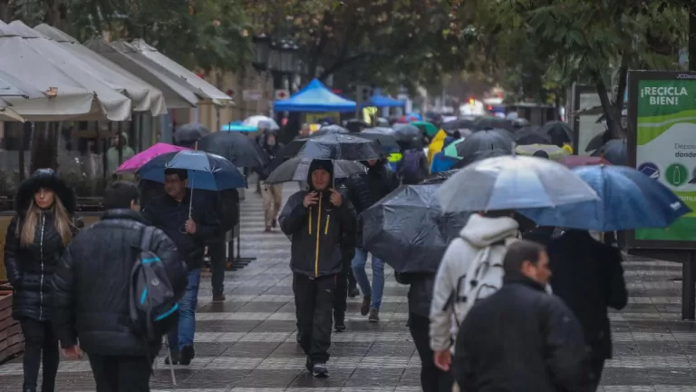 Anunciadas Lluvias Para Santiago ¿Qué Días Lloverá En La Región Metropolitana
