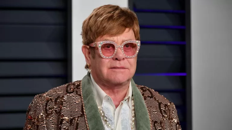 Elton John Es Trasladado A Hospital Tras Accidente