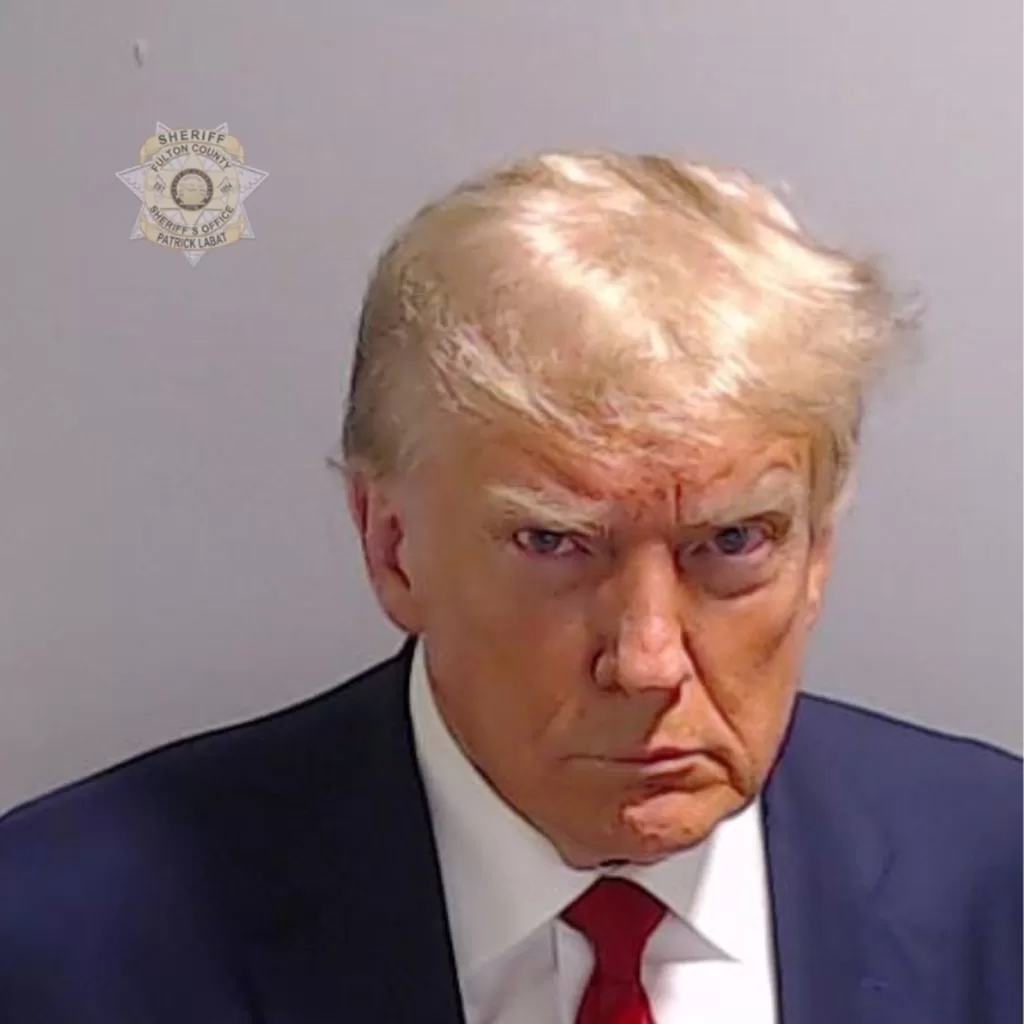 Foto Policial Donald Trump