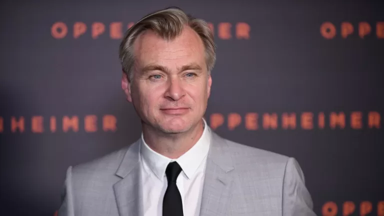 Christopher Nolan reveló que una de las escenas más impactantes de 'Oppenheimer' no estaba en el guion