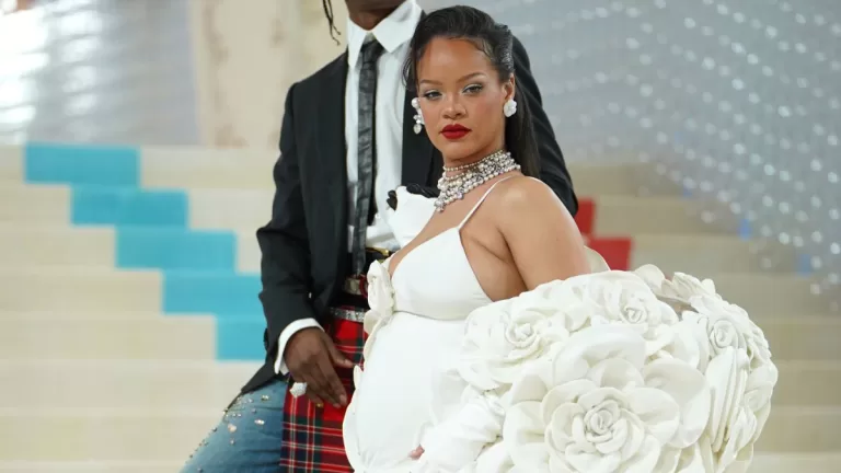 Rihanna Fue Mama De Su Segundo Hijo