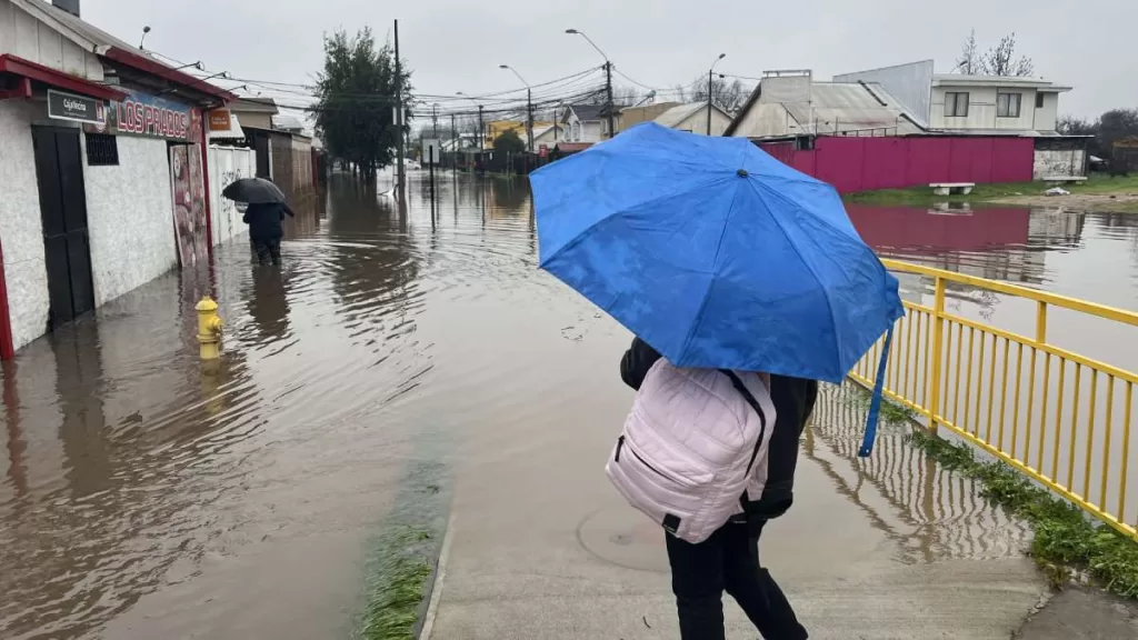 Sistema Frontal ¿A Qué Hora Se Espera El Peak De Lluvias En La Región Metropolitana