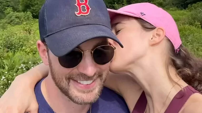 Chris Evans Y Alba Baptista Se Casaron