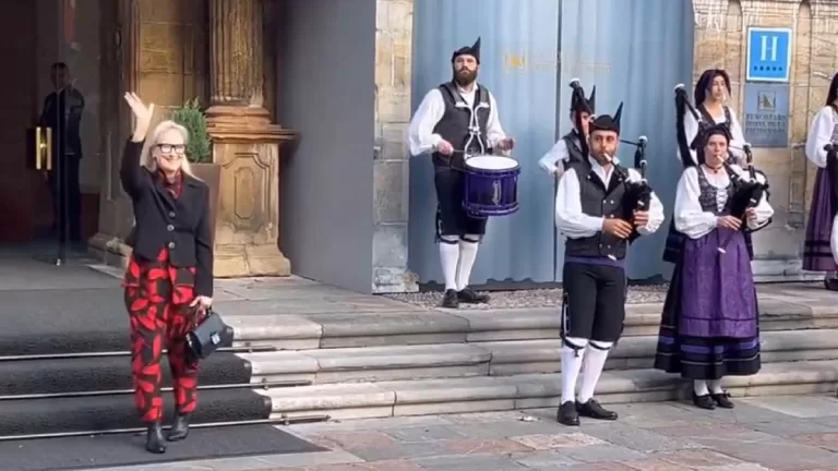 Meryl Streep Bailando Gaita En Oviedo