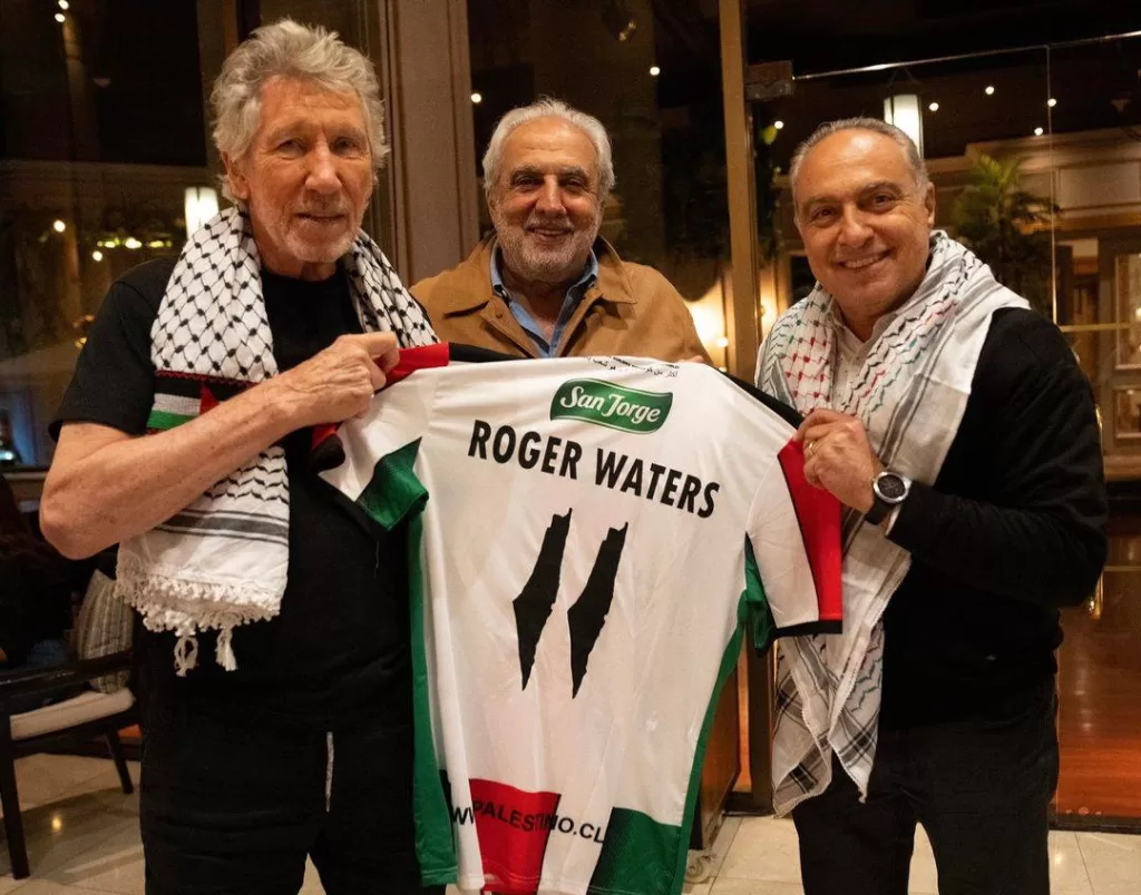 Foto De Rogers Waters Con Palestino