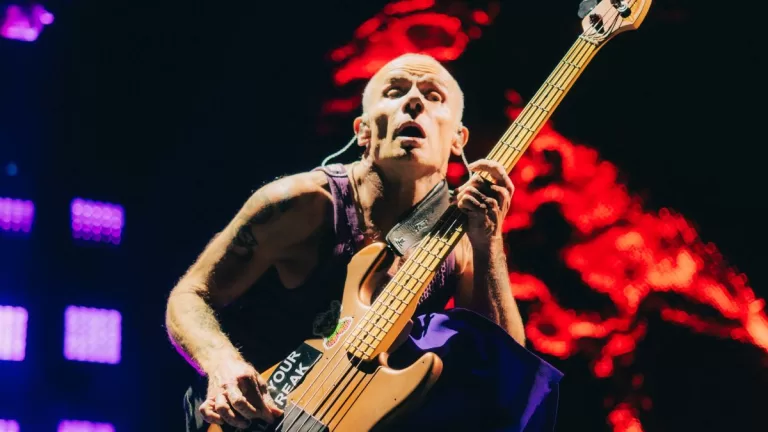 Mensajes De Red Hot Chili Peppers A Chile Tras Sus Conciertos