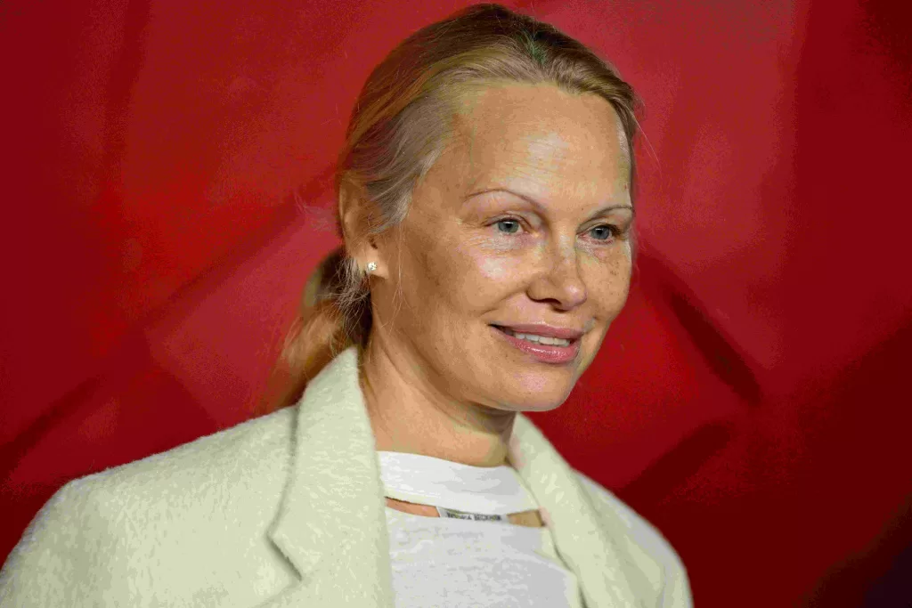 Pamela Anderson Sin Maquillaje (1)