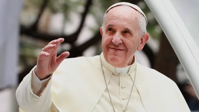 Papa Francisco Da La Bencion A Parejas Del Mismo Sexo