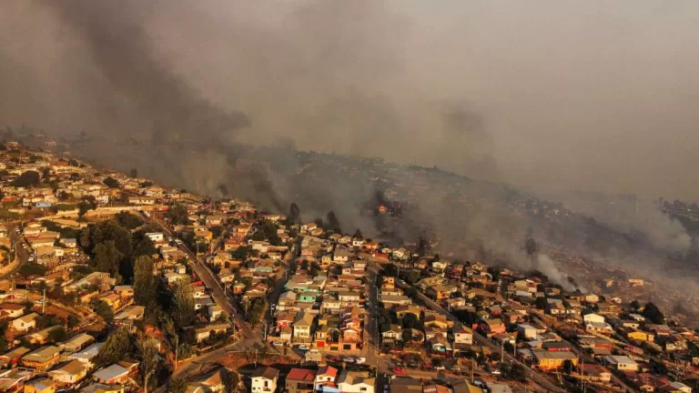 Incendios Forestales En Región De Valparaíso_ Actualizan Cifra Oficial De Víctimas Fatales Y Toque De Queda En El Sector