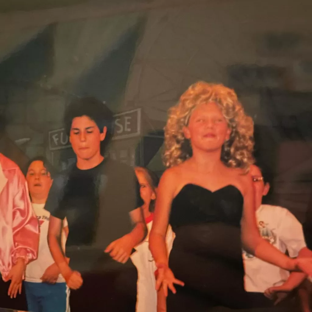 Thank+you+mom+for+digging+these+pics+of+@taylorswift+and+I+harmonizing+like+buttah+on+summer+nights+twenty+five+years+ago+out+of+storage.+Also+trav+the+note+is+an+f Sharp+if+youre+interested.+June+2000