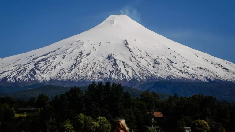 Alerta Amarilla Por Actividad En El Volcan Villarrica