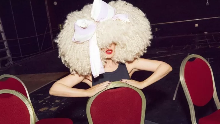 Sia Anuncia Su Primer Album En Ocho Anos Y Lanza Cancion Con Kylie Minogue