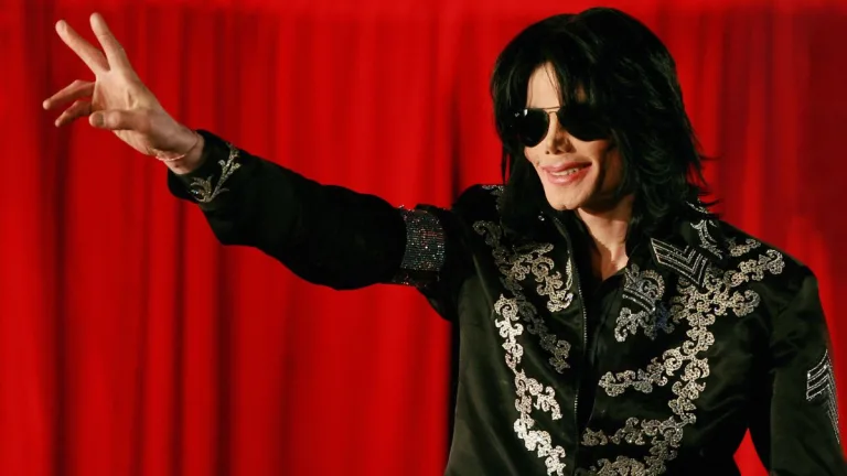 Director de Leaving Neverland afirma que el guion de la nueva película biográfica de Michael Jackson es "sorprendentemente falso"