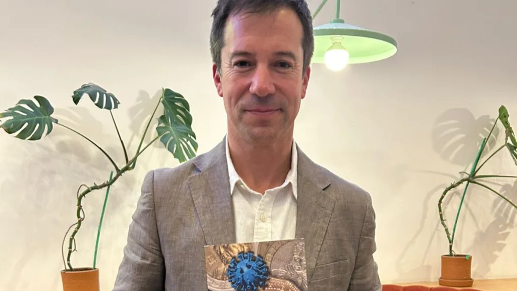 Lucas Palacios Lanza Su Libro Economia Bajo Amenaza