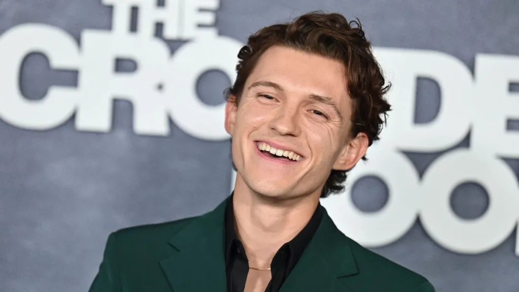 Tom Holland Regresa A Iconico Papel De Spider Man