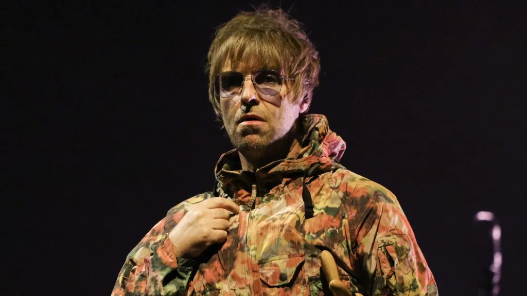 Liam Gallagher Definitely Maybe Oasis