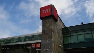 Sorpresivo Remezón En La Industria Televisiva Reconocida Periodista De TVN Renunció Y Se Despidió En Vivo