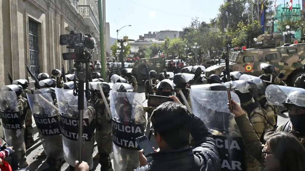 Intento De Golpe De Estado En Bolivia