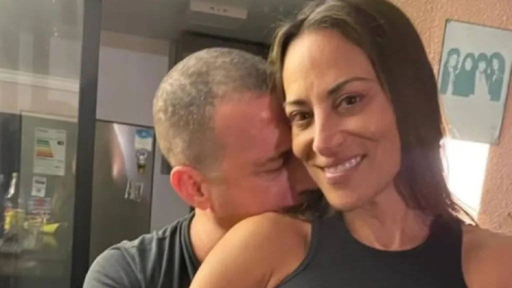 Julian Elfenbein Revela Detalles De Su Nueva Pareja