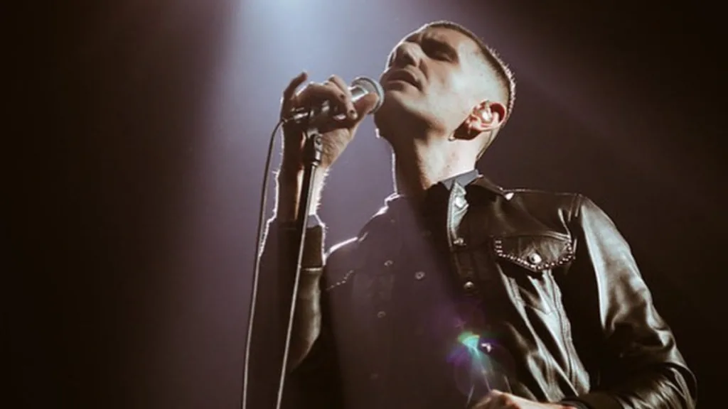 Dos Artistas Chilenos Son Elegidos Entre Los Mejores 24 Discos Del Ano