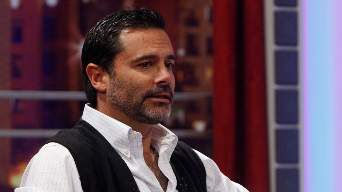 Tras ser funado por polémicos dichos sobre Felipe Camiroaga, responde ...